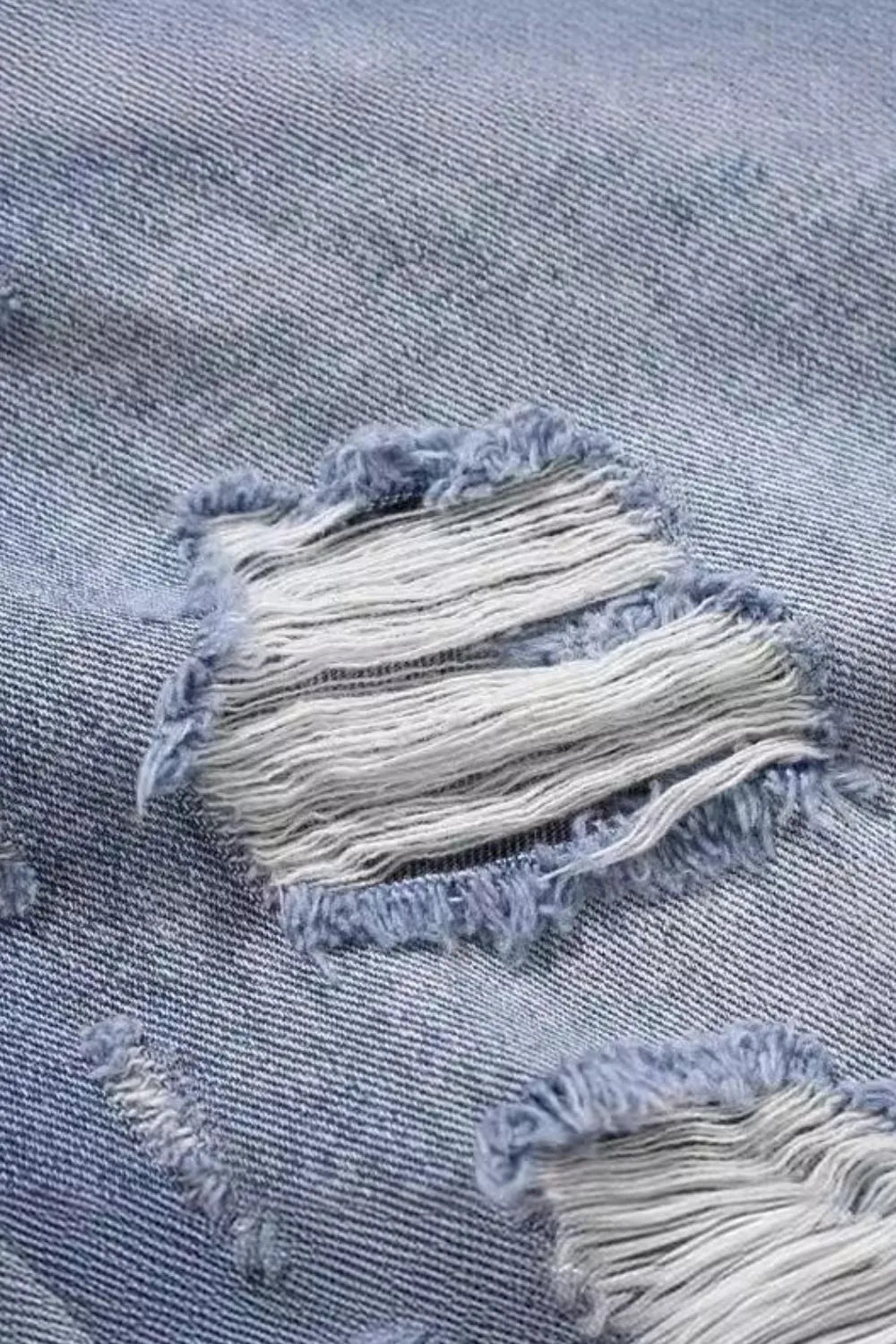 Bermuda Denim Hombre con Roturas – Estilo Urbano